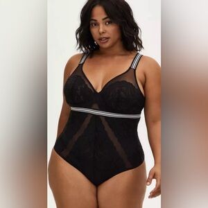 Mesh and Lace Black Bodysuit 💋